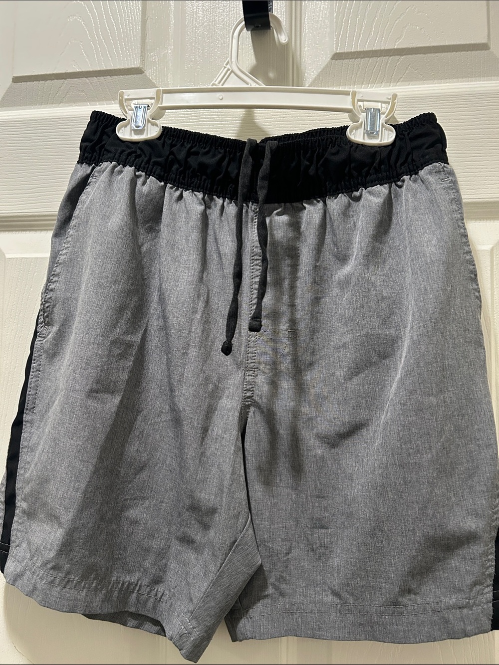 LEG3ND Men's Gray Drawstring Casual Shorts